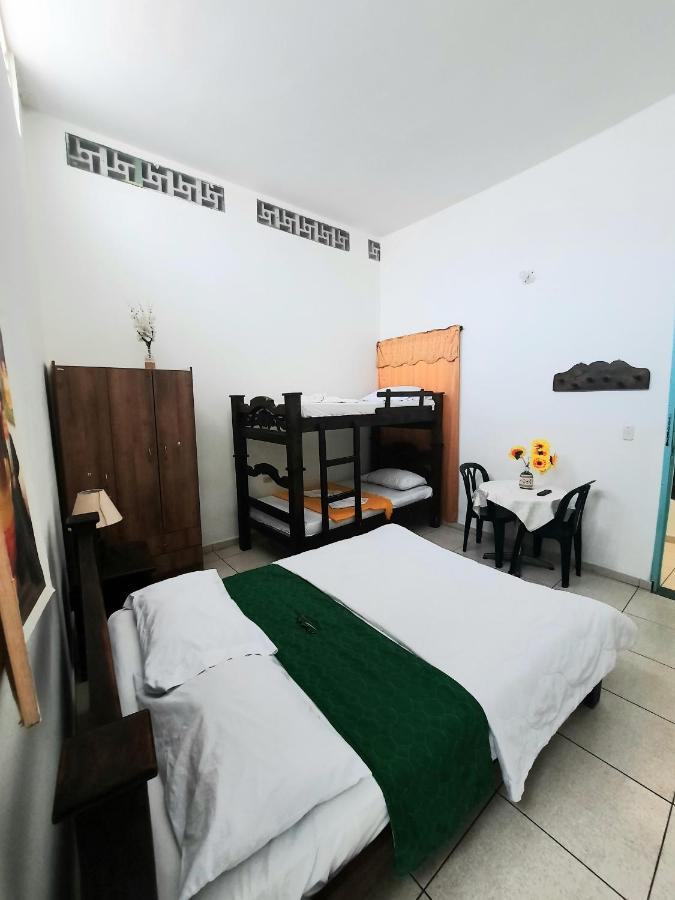 San Gil Tours Hostal المظهر الخارجي الصورة